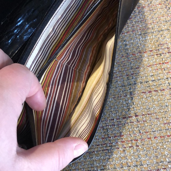 Etienne Aigner Black Calfskin Leather Silk Lining Full Size Snap Wallet Wristlet - Picture 8 of 15